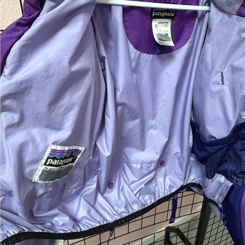 Patagonia Kids Vibrant Purple Puffer Jacket - Picture 4 of 6